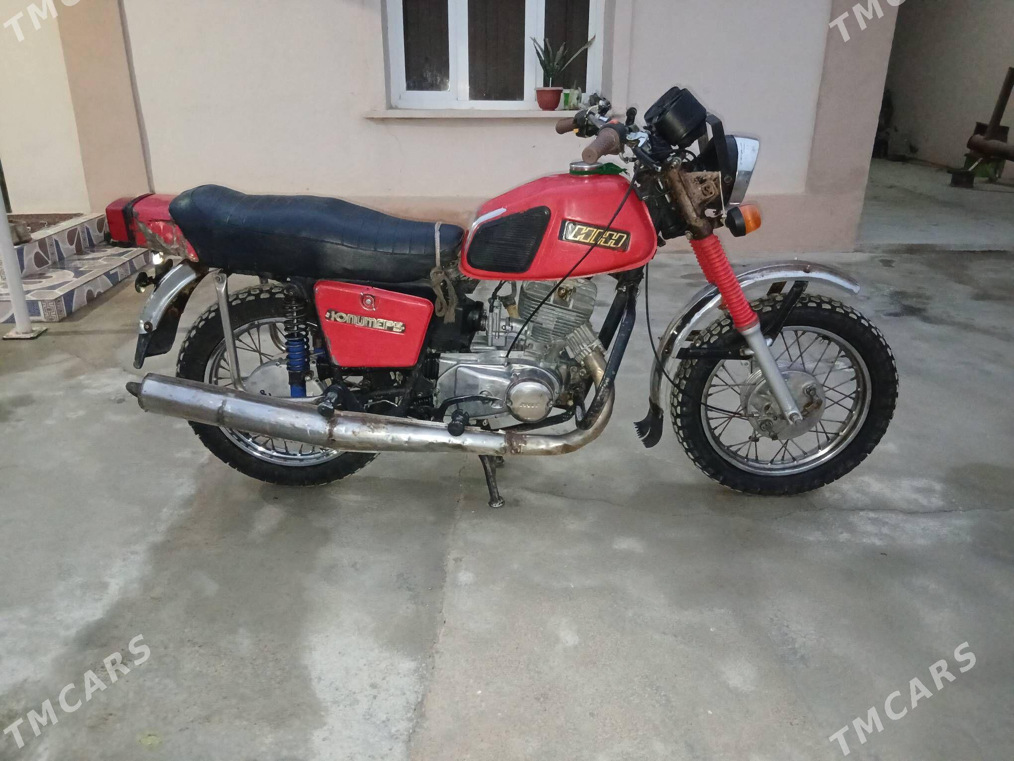 Iž Planeta 5 1980 - 9 200 TMT - Бахарден - img 5