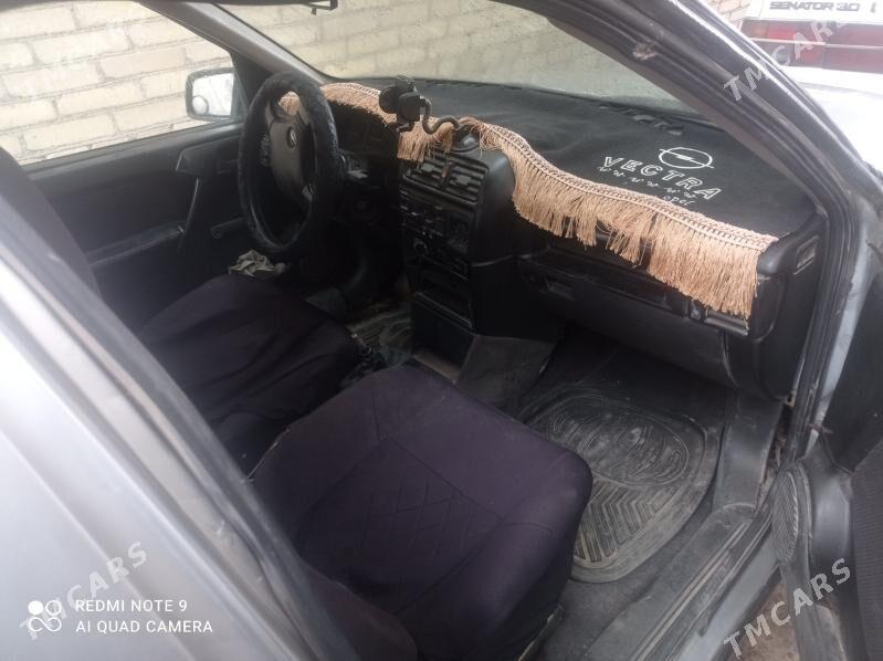Opel Vectra 1992 - 18 000 TMT - Чарджоу - img 3