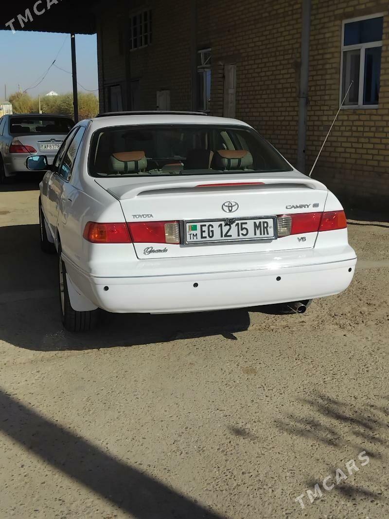 Toyota Camry 2001 - 162 000 TMT - Мургап - img 3