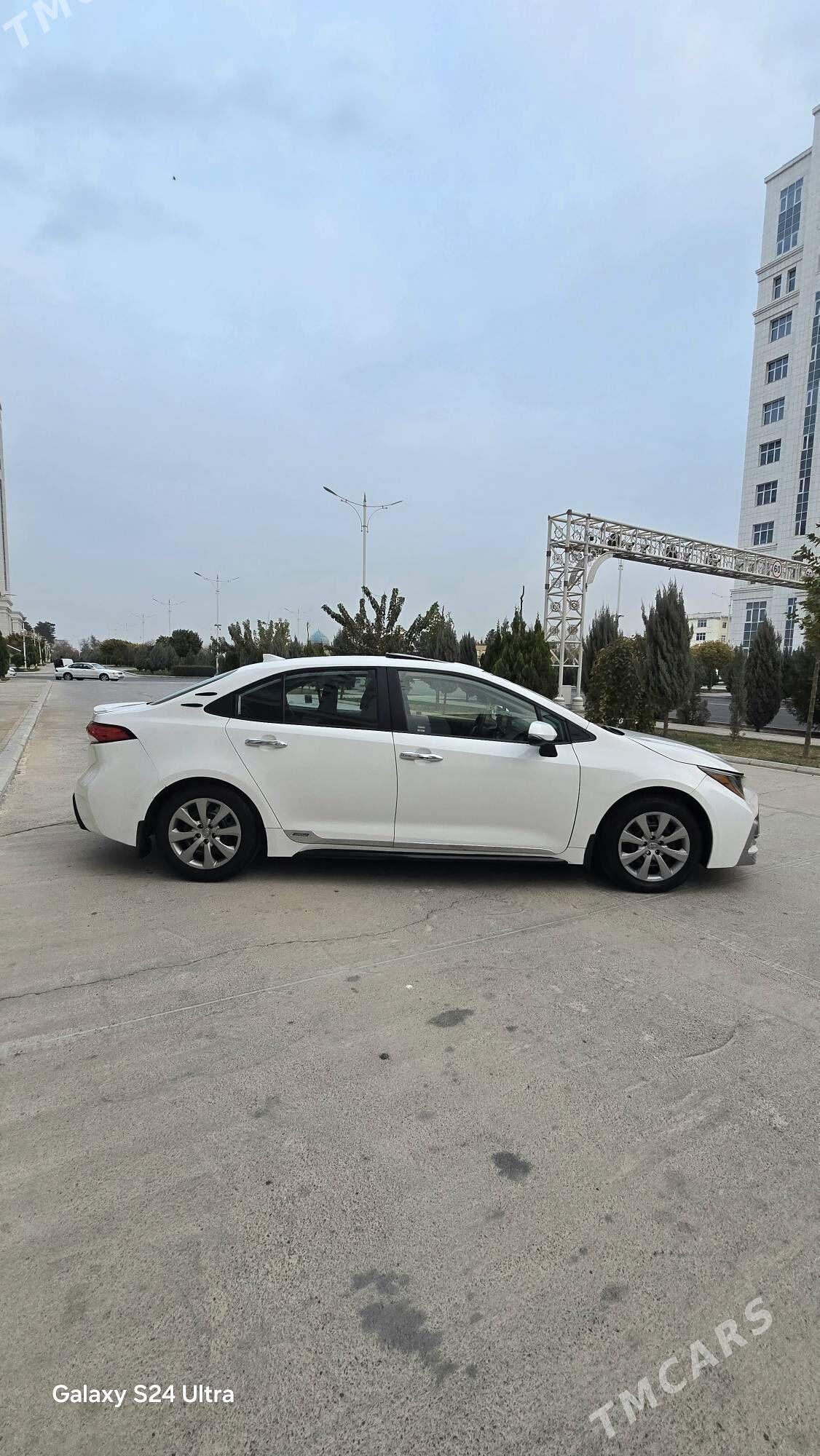 Toyota Corolla 2022 - 235 000 TMT - Ашхабад - img 2