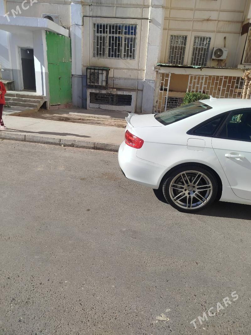 Audi A4 2010 - 145 000 TMT - Ашхабад - img 4