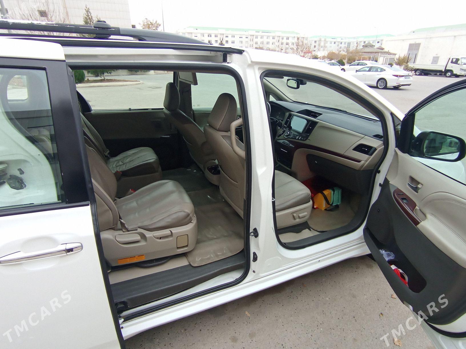 Toyota Sienna 2011 - 330 000 TMT - Ашхабад - img 4