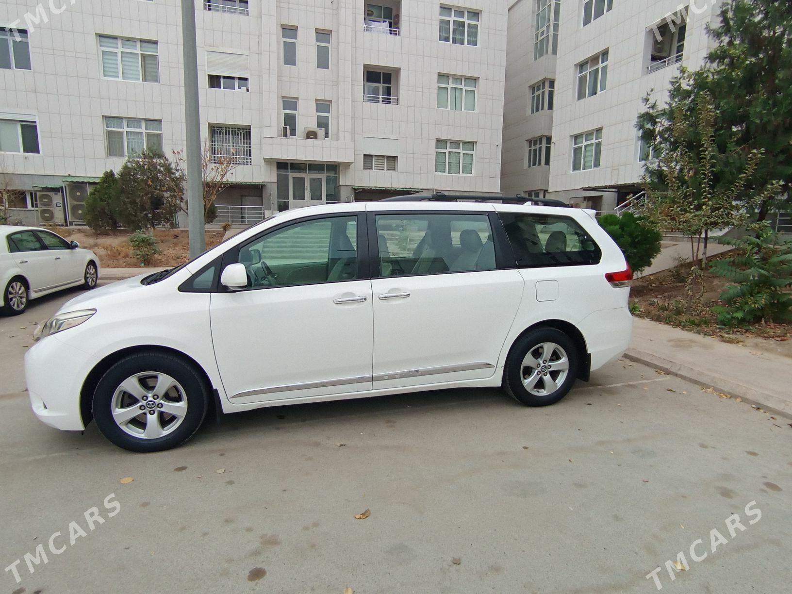 Toyota Sienna 2011 - 330 000 TMT - Ашхабад - img 7