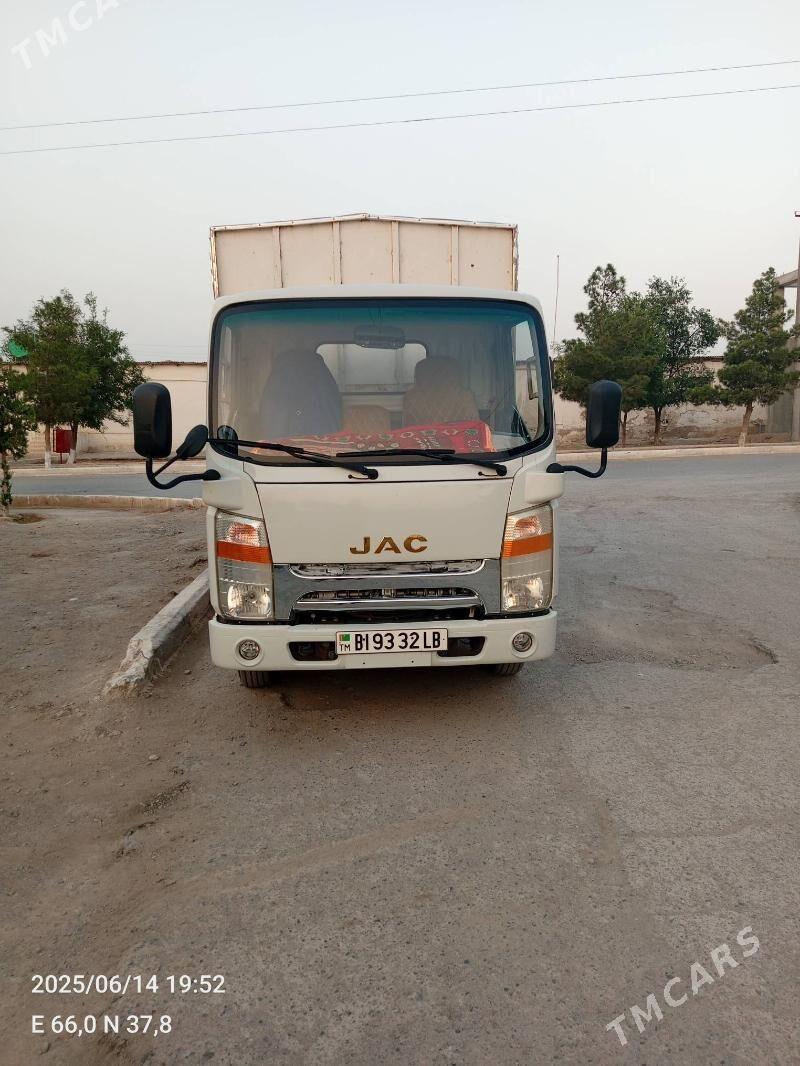 Mitsubishi Canter 2016 - 210 000 TMT - Магданлы - img 4