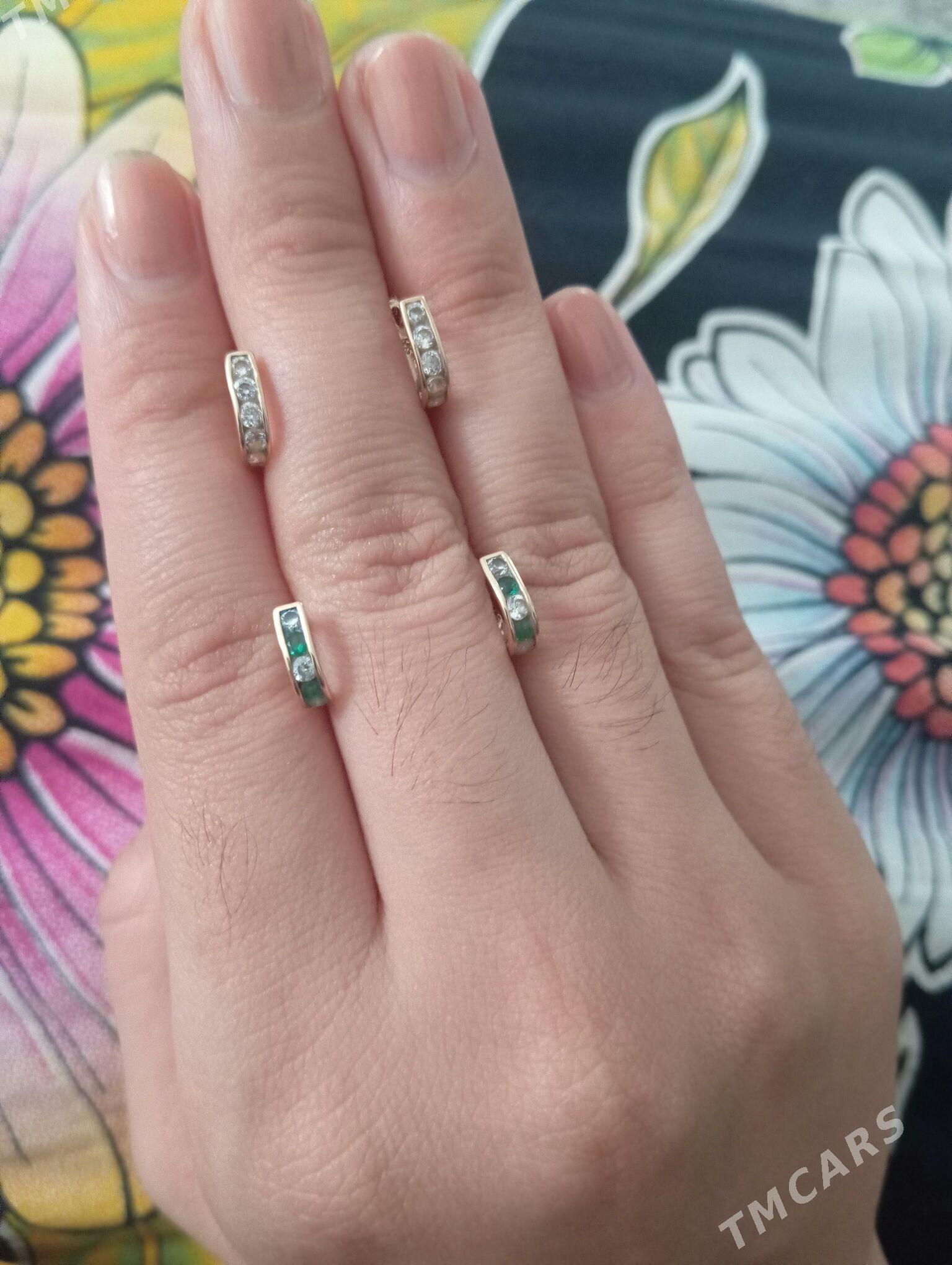 gyzyl gulak halka - Gyzylarbat - img 3