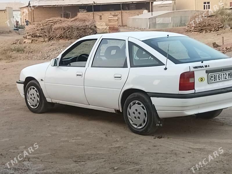 Opel Vectra 1992 - 24 000 TMT - Мургап - img 1