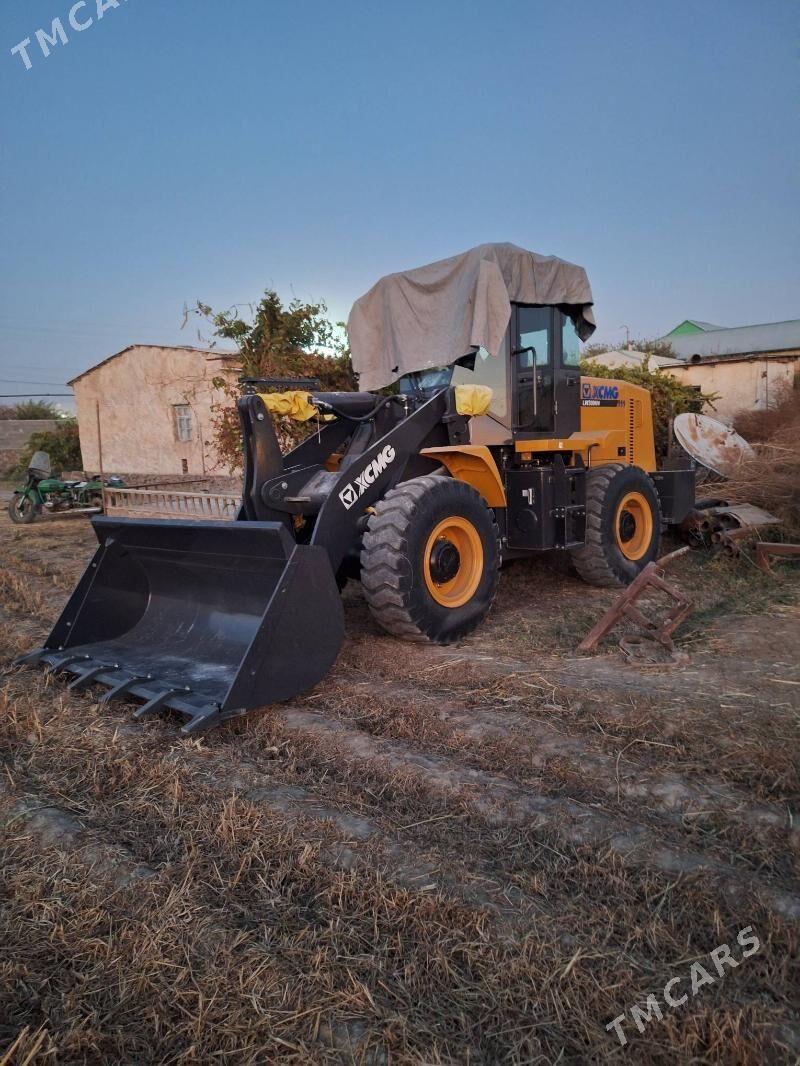 XCMG LW300F 2025 - 660 000 TMT - Köýtendag - img 4