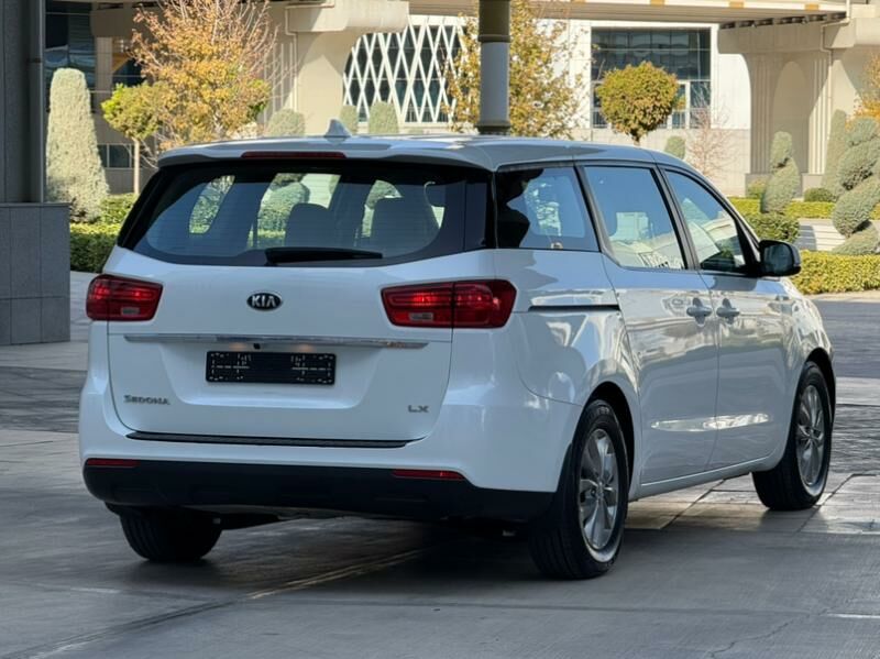 Kia Sedona 2019 - 295 000 TMT - Ашхабад - img 6