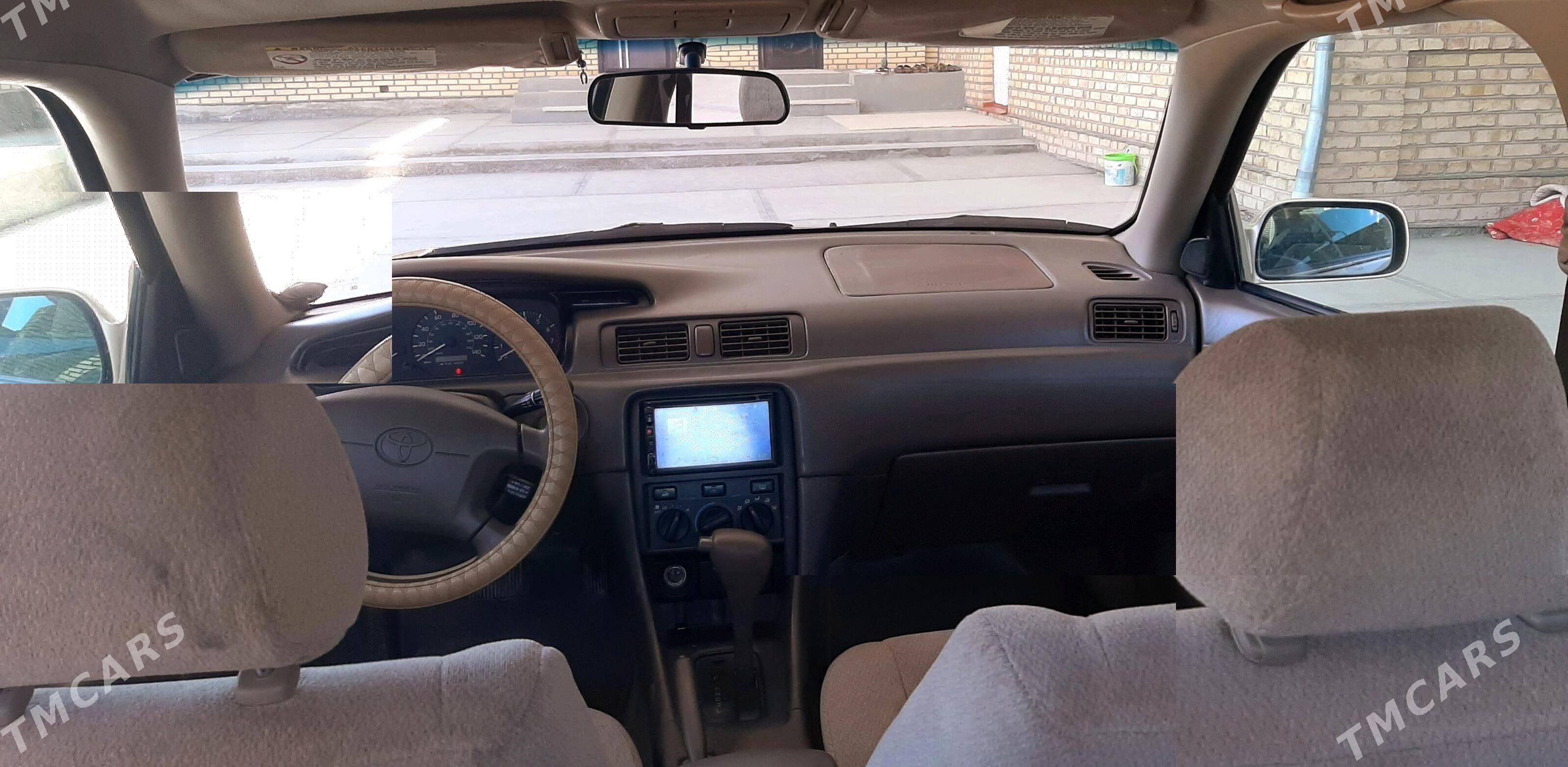 Toyota Camry 2001 - 174 000 TMT - Мары - img 5