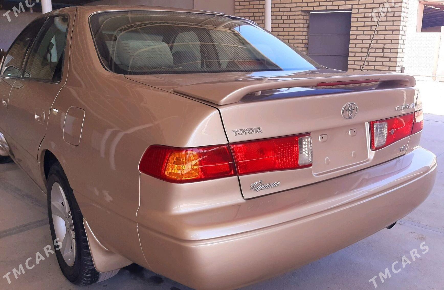 Toyota Camry 2001 - 174 000 TMT - Мары - img 3