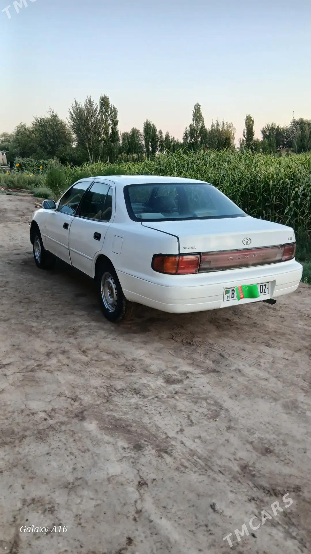 Toyota Camry 1992 - 90 000 TMT - Köneürgenç - img 4