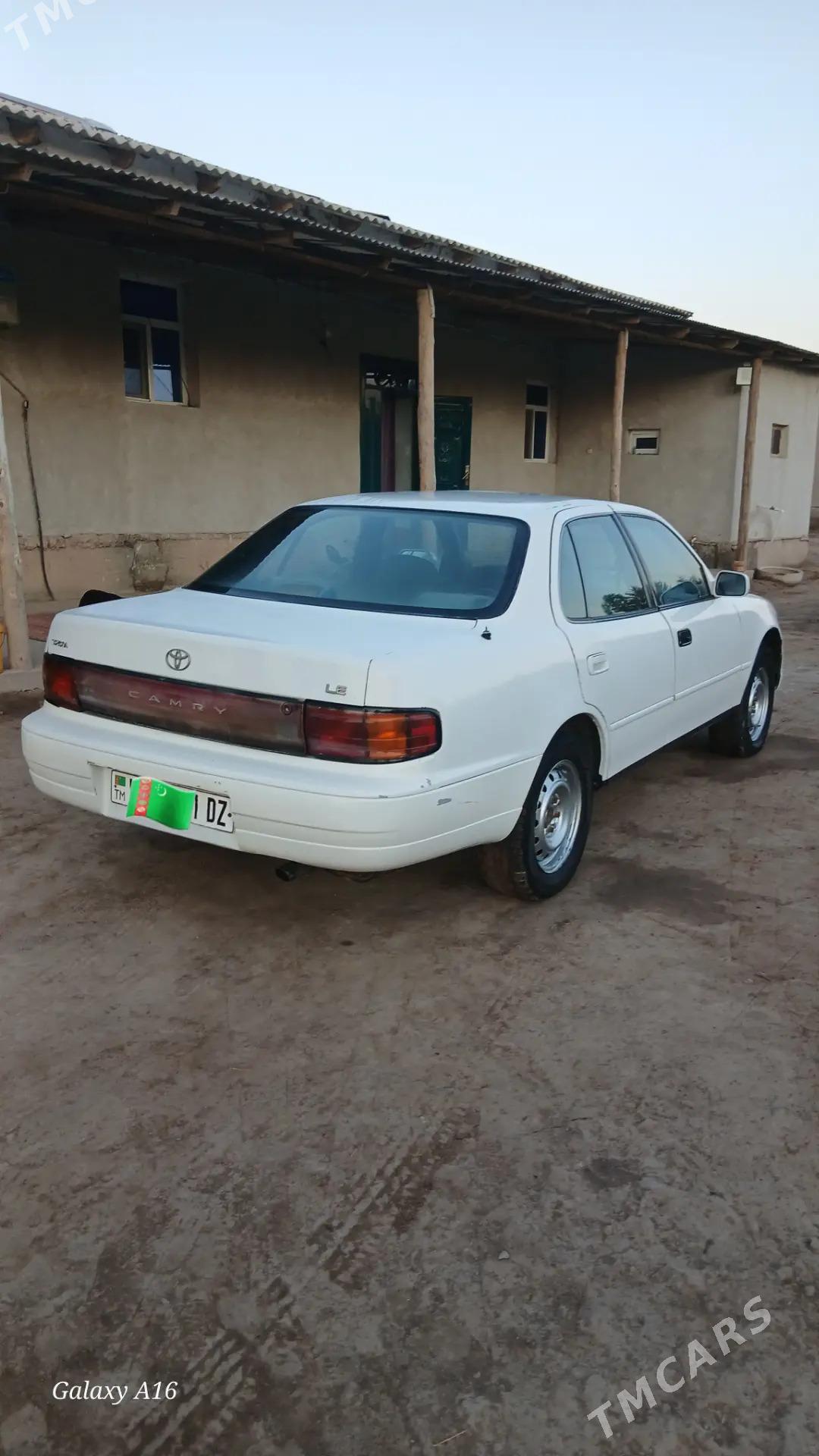 Toyota Camry 1992 - 90 000 TMT - Köneürgenç - img 5