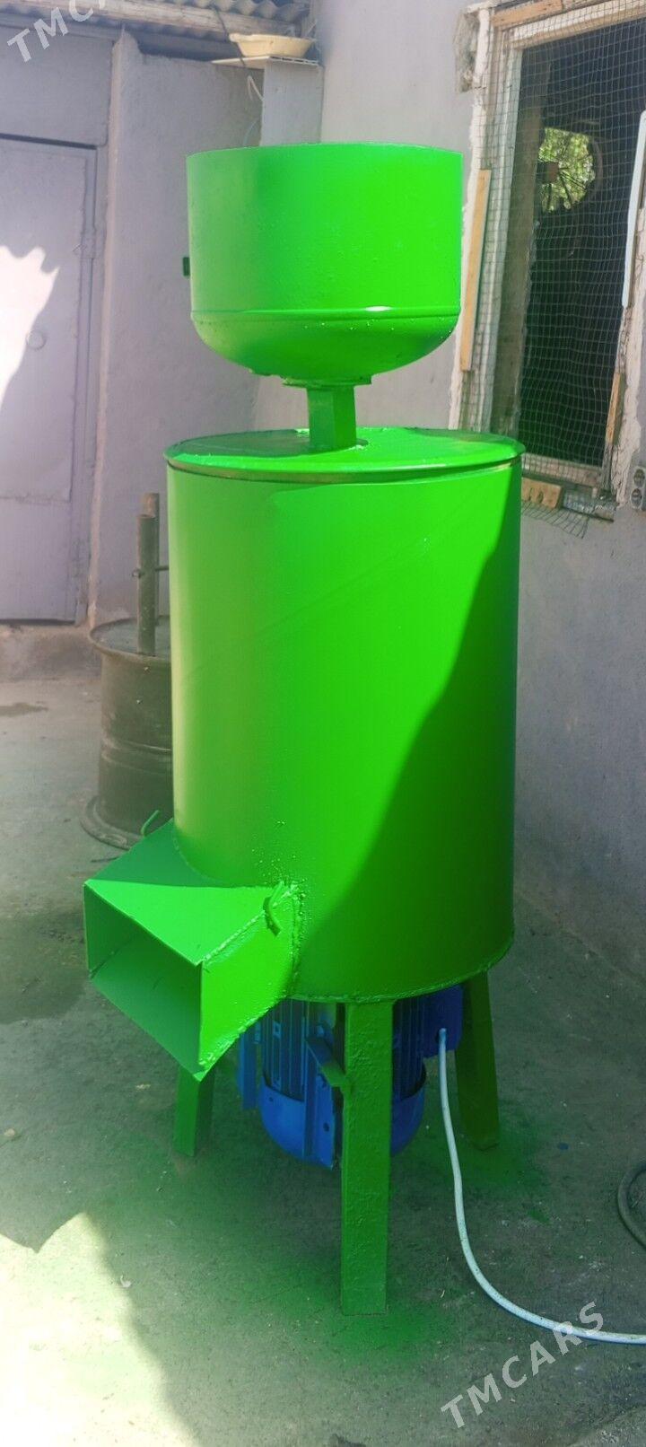 ot uweyan universal - Гарадамак - img 2