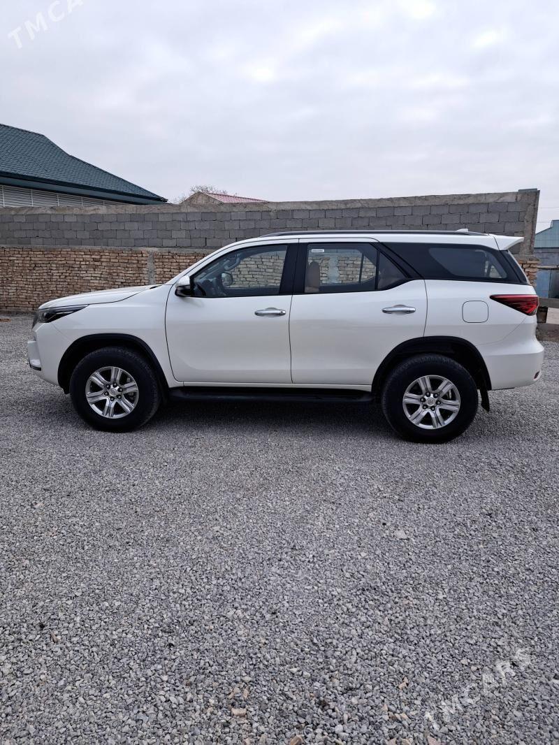 Toyota Fortuner 2021 - 570 000 TMT - Aşgabat - img 4