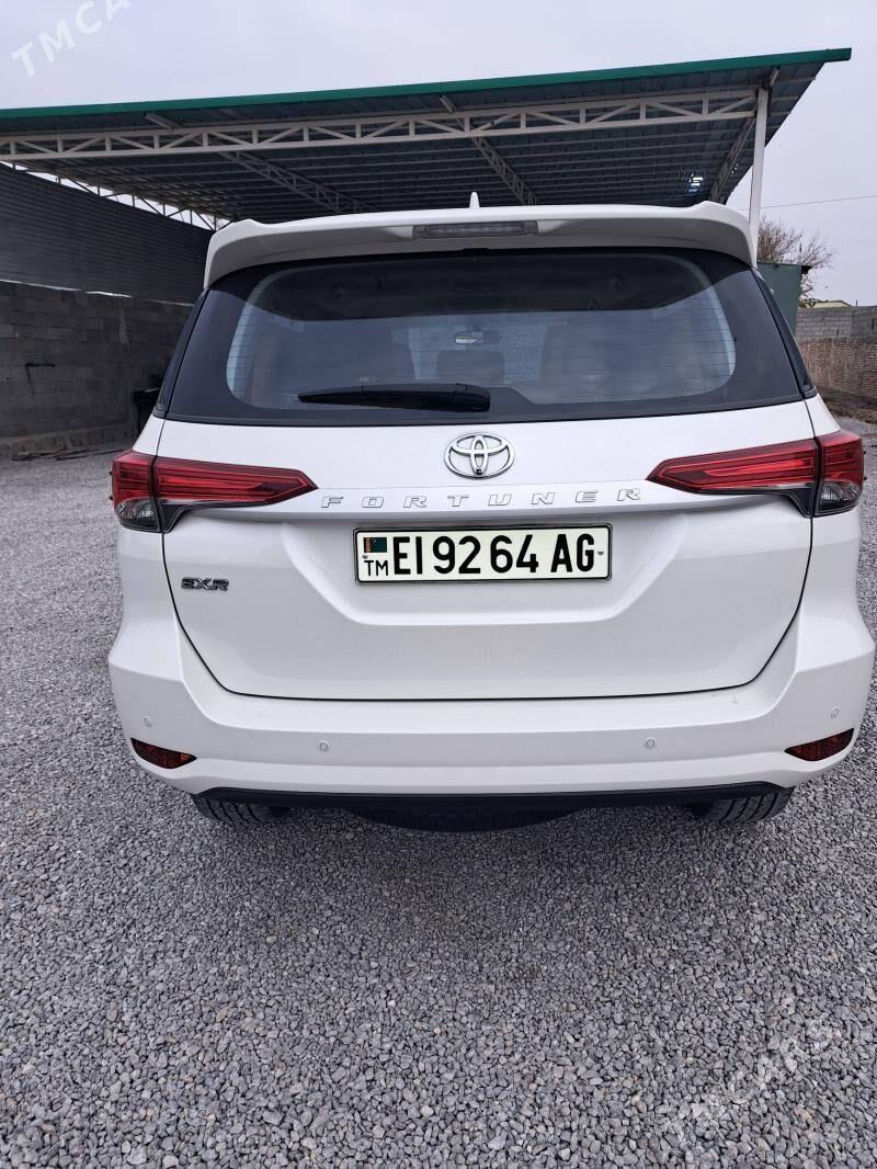 Toyota Fortuner 2021 - 570 000 TMT - Aşgabat - img 7