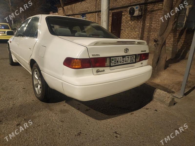 Toyota Camry 1998 - 100 000 TMT - Дашогуз - img 2