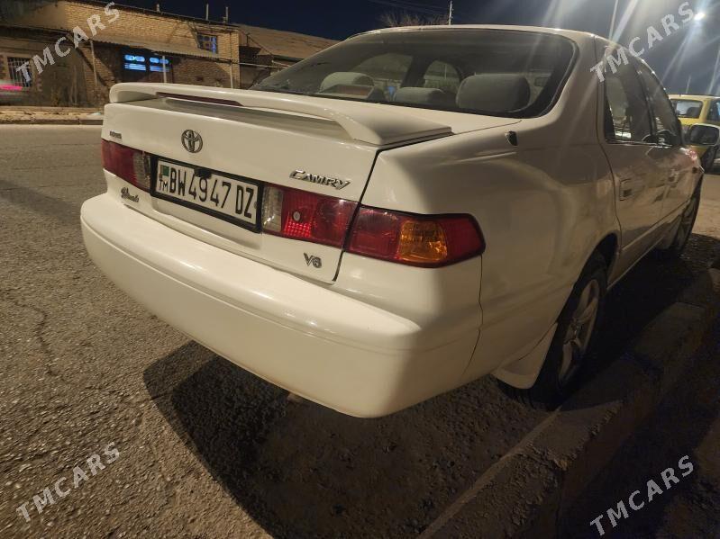 Toyota Camry 1998 - 100 000 TMT - Дашогуз - img 4