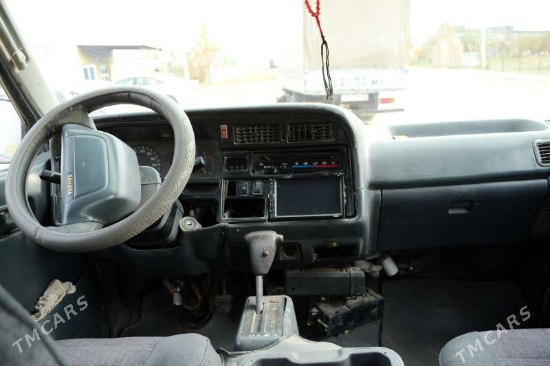 Toyota Hiace 1990 - 75 000 TMT - Мары - img 5