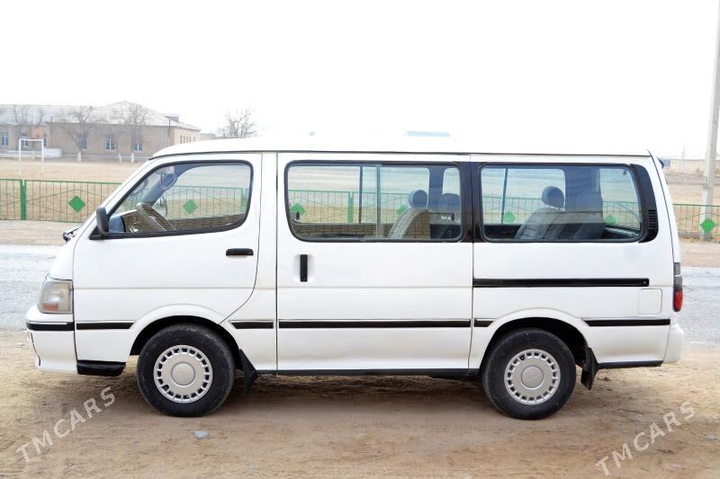Toyota Hiace 1990 - 75 000 TMT - Мары - img 3