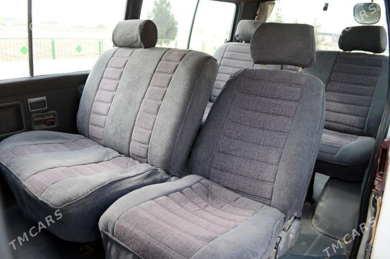 Toyota Hiace 1990 - 75 000 TMT - Мары - img 4