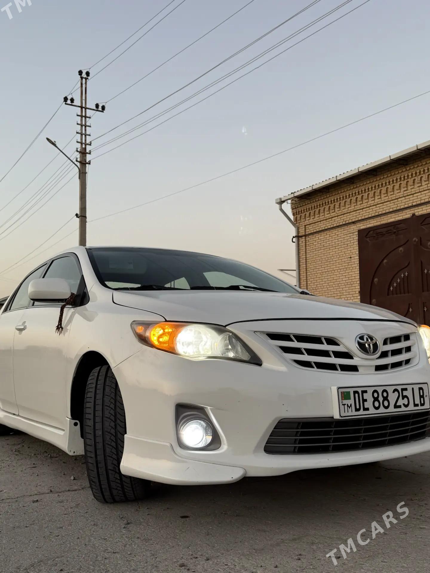 Toyota Corolla 2011 - 160 000 TMT - Чарджоу - img 2