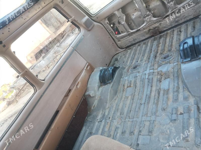 Toyota Town Ace 1990 - 36 000 TMT - Мары - img 3