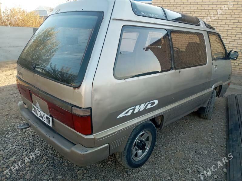 Toyota Town Ace 1990 - 36 000 TMT - Мары - img 2