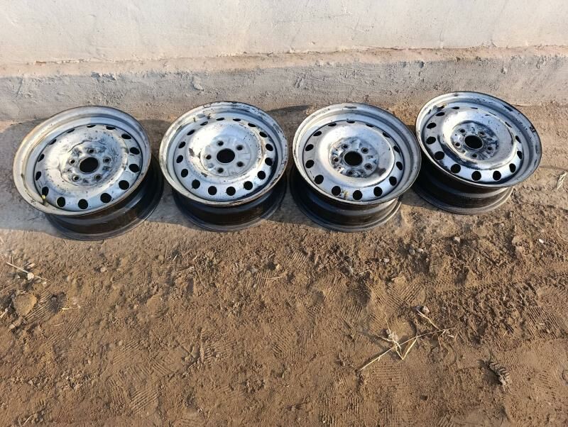 gara disga 15 1 200 TMT - Гурбансолтан Едже - img 2