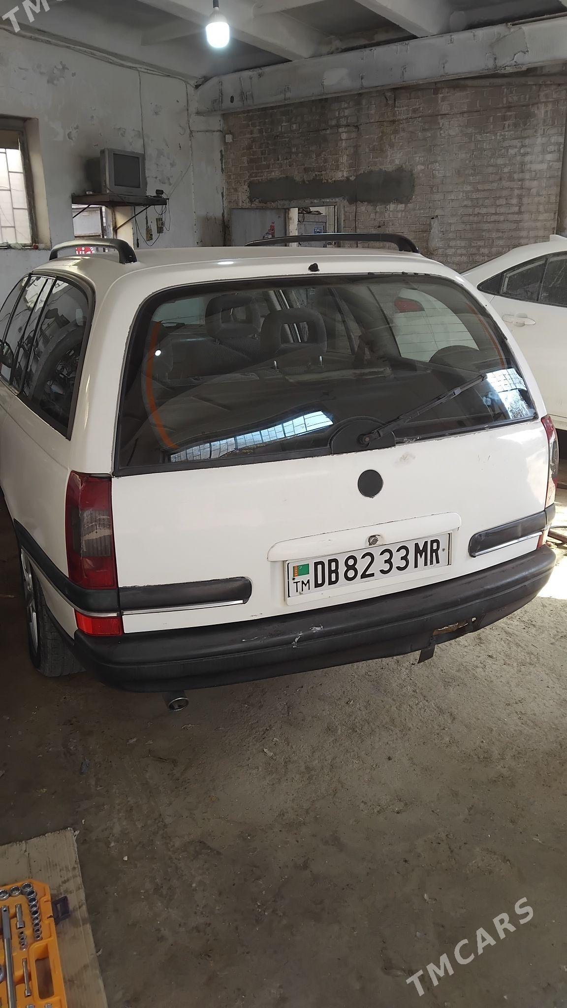 Opel Omega 1995 - 30 000 TMT - Мары - img 3
