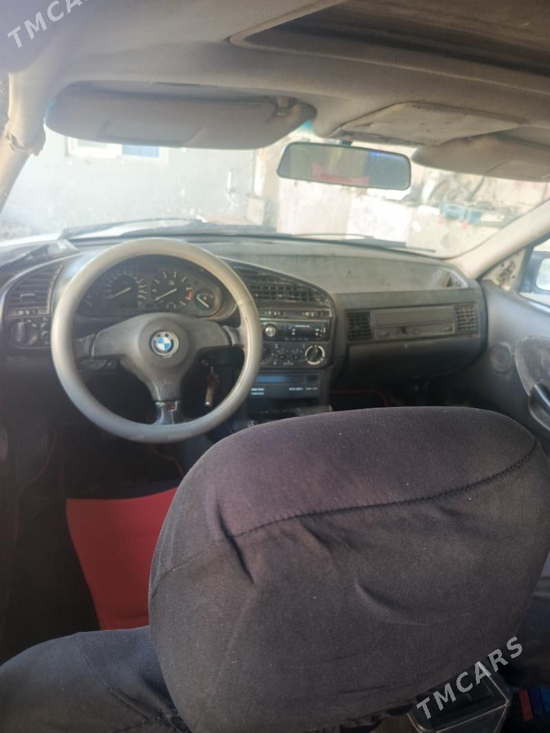 BMW 3 Series 1992 - 30 000 TMT - Aşgabat - img 1