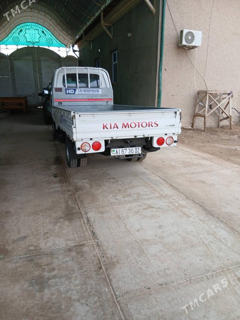 Kia Bongo 2020 - 280 000 TMT - Гурбансолтан Едже - img 5