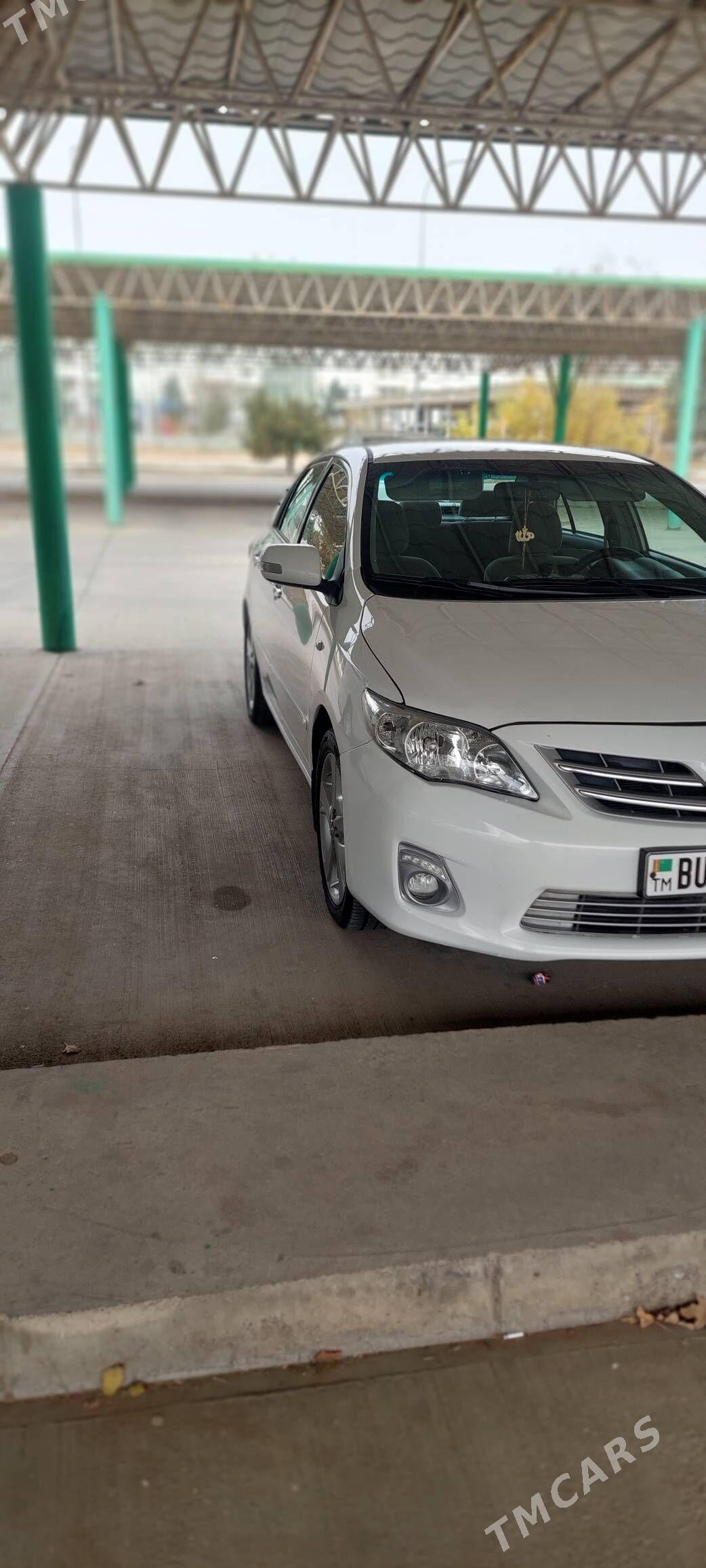 Toyota Corolla 2011 - 168 000 TMT - Кëши - img 3