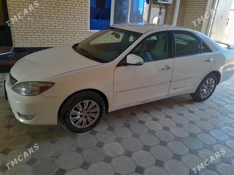 Toyota Camry 2002 - 155 000 TMT - Halaç - img 1