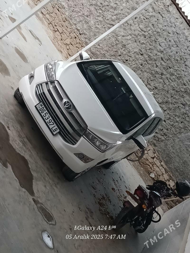 Toyota Innova 2020 - 350 000 TMT - Койтендаг - img 1