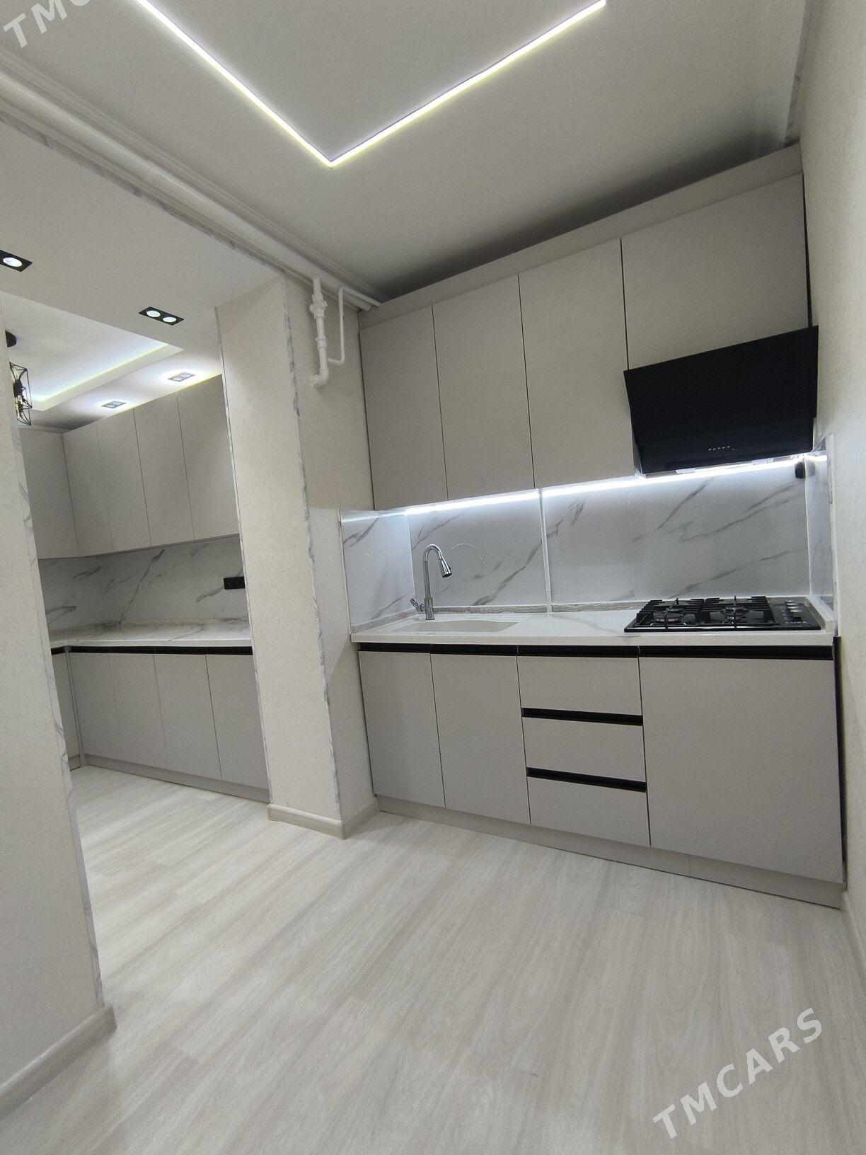 5 mkr 3/1 4 komnat - 5 мкр - img 3