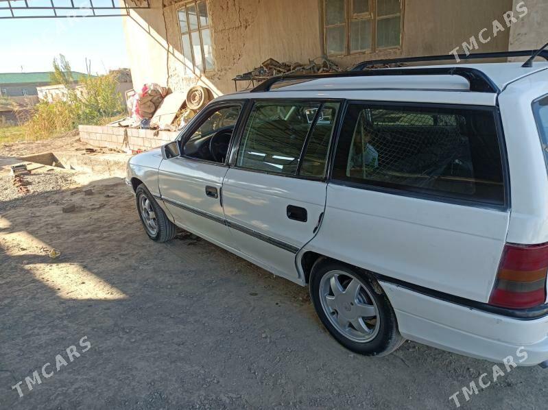 Opel Astra 1992 - 35 000 TMT - Daşoguz - img 4