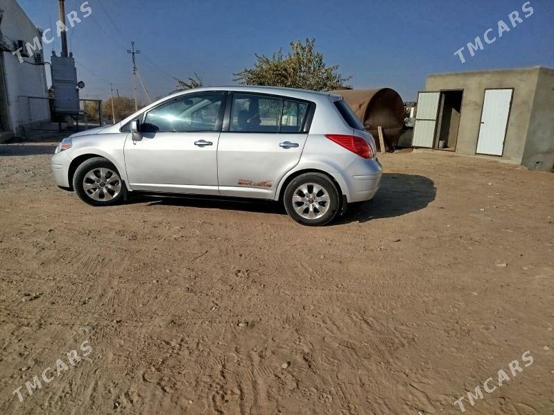 Nissan Versa 2012 - 100 000 TMT - Ёлётен - img 4