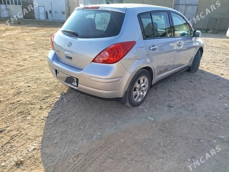 Nissan Versa 2012 - 100 000 TMT - Ёлётен - img 3