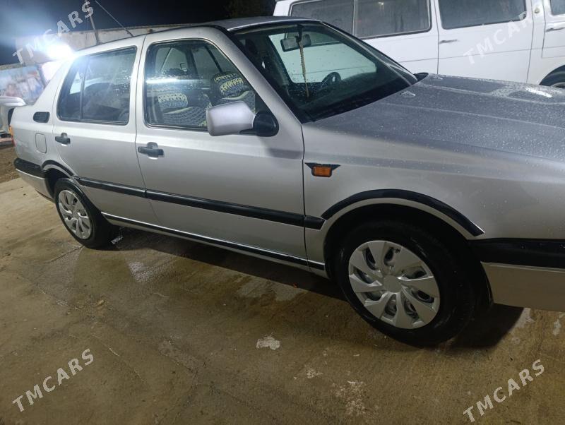 Volkswagen Golf 1995 - 36 000 TMT - Köýtendag - img 1