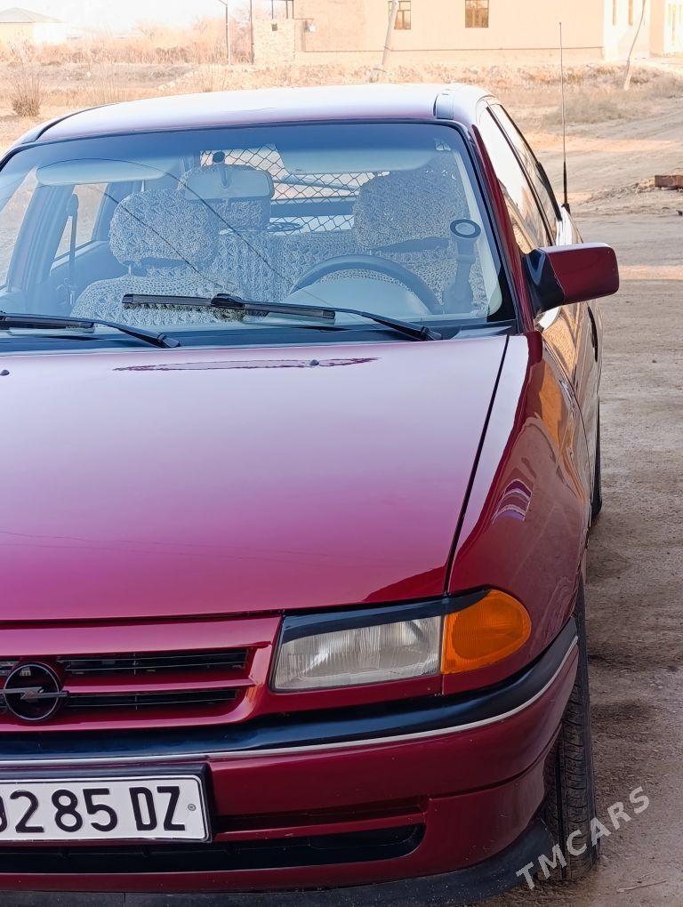 Opel Astra 1992 - 50 000 TMT - Губадаг - img 2