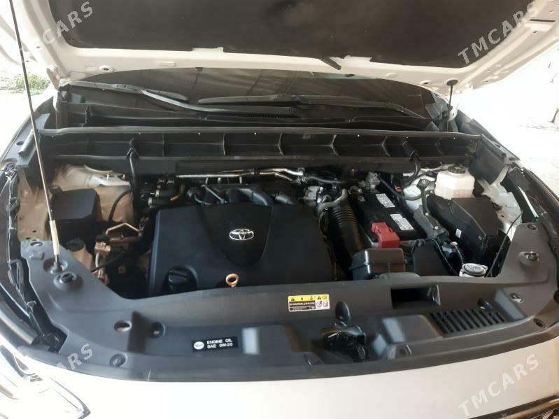 Toyota Highlander 2020 - 568 000 TMT - Мары - img 5