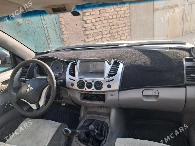 Mitsubishi L200 2008 - 78 000 TMT - Шабатский этрап - img 4