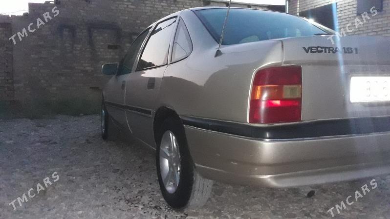 Opel Vectra 1990 - 35 000 TMT - Мары - img 3