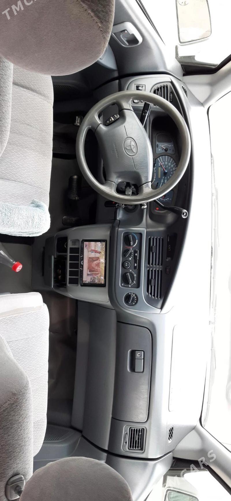 Toyota Sienna 2002 - 248 000 TMT - Ак-Бугдайский этрап - img 10