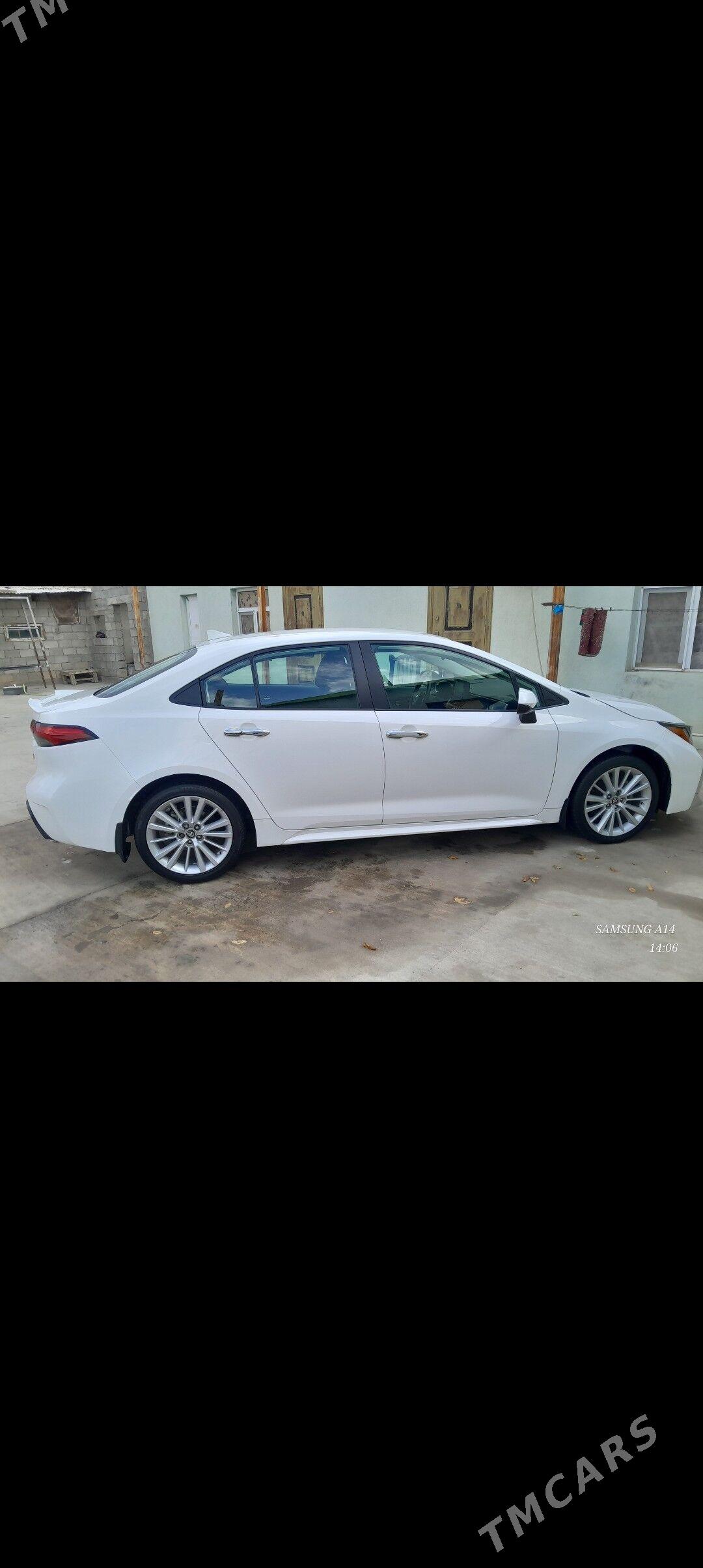 Toyota Corolla 2022 - 240 000 TMT - Бузмеин - img 5