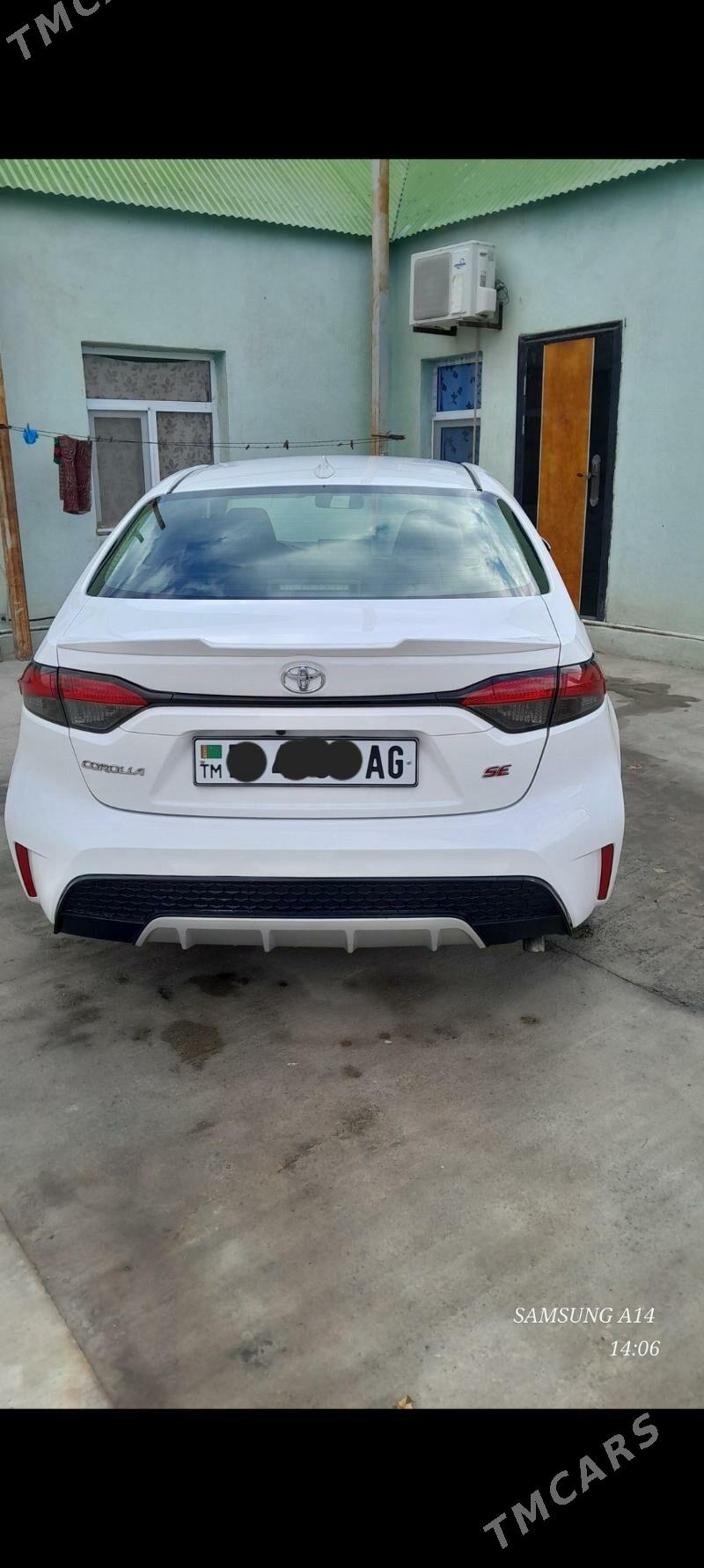 Toyota Corolla 2022 - 240 000 TMT - Бузмеин - img 2