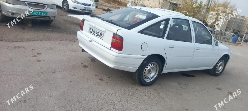 Opel Vectra 1992 - 33 000 TMT - Ak bugdaý etraby - img 3