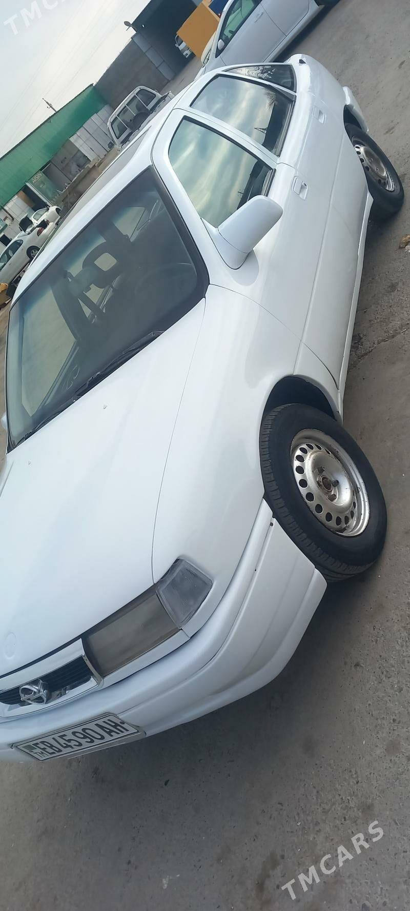 Opel Vectra 1992 - 33 000 TMT - Ak bugdaý etraby - img 2