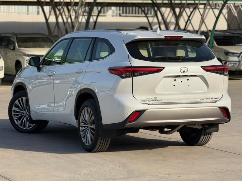 Toyota Highlander 2022 - 885 000 TMT - Ашхабад - img 4