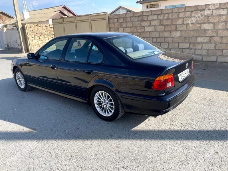 BMW 528 2000 - 100 000 TMT - Гумдаг - img 1